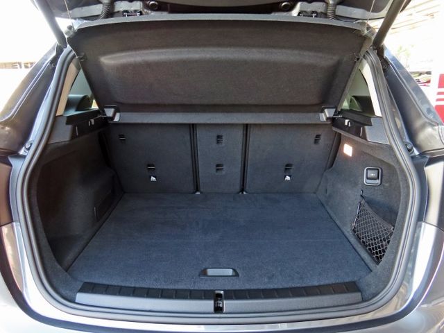 原廠漆稀有一手BMW 218i/跑6.9萬多里程/定速系統/渦輪增壓/I-KEY/導航/倒車顯影/LED頭燈/車道偏移  第18張相片