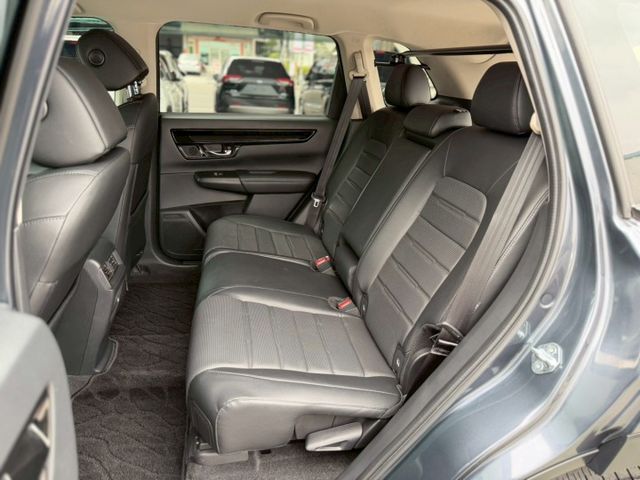 S版｜HONDA原廠的公務車 都在原廠保養 車況超好｜【電動尾門】【雙前電動座椅】【分區溫控】  第17張相片