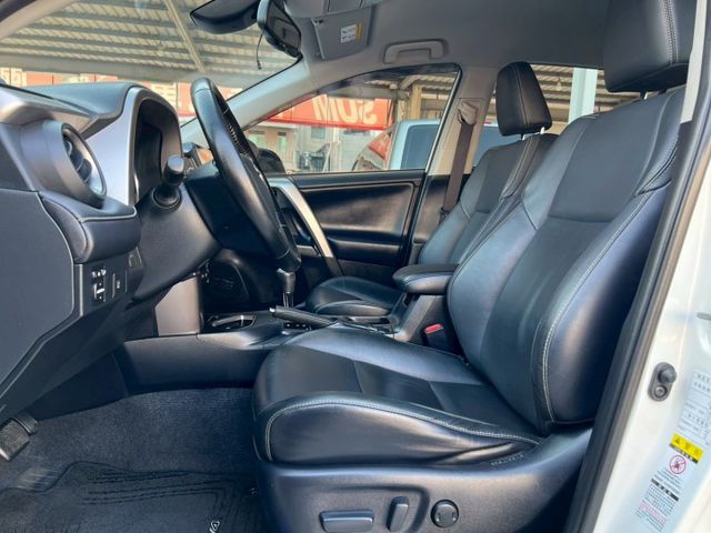 RAV4 2.0L 尊爵版｜里程只跑7.8萬公里｜原廠保養車況超美｜【主駕電動椅】【定速】【車道偏移警示】  第13張相片