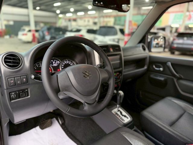一手JIMNY 四輪傳動 漂亮好車｜里程有保障 車況維持很好  第9張相片