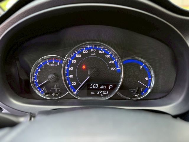 經典版小鴨｜加裝胎壓偵測及倒車顯影｜前車主因為使用很少 所以售出｜【LED日行燈】【電動後視鏡】  第9張相片