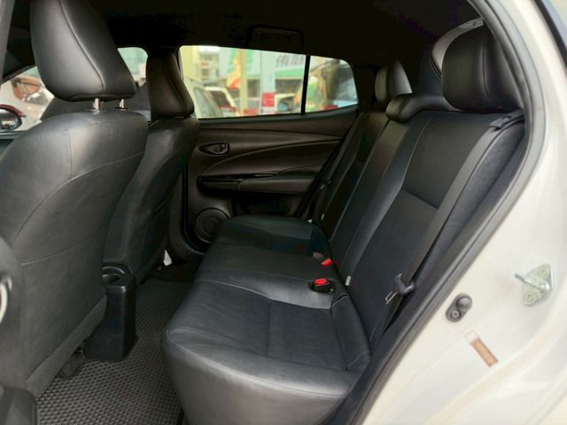 經典版小鴨｜加裝胎壓偵測及倒車顯影｜前車主因為使用很少 所以售出｜【LED日行燈】【電動後視鏡】  第16張相片