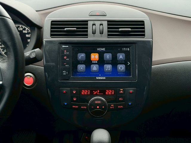 一手車TIIDA J版｜時尚外型 內裝乾淨外觀漂亮｜【盲點偵測】【抬頭顯示器】【倒車顯影】  第10張相片