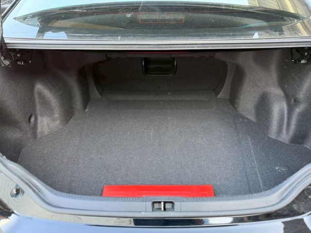 CAMRY 2.0雅緻版｜經典代步房車 空間寬敞｜原廠保養 輪胎也有在顧｜【胎壓偵測】【分區溫控】【倒車雷達】  第18張相片
