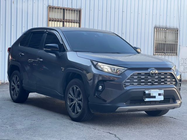 【整備中~賞車請預約】一手車25年式RAV4旗艦版｜新車價117萬 目前里程1.8萬有保證｜現買現省喔～  第3張相片