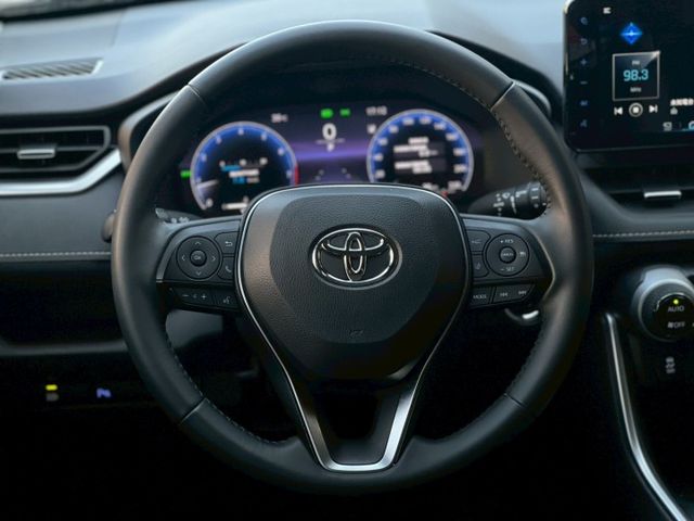 【整備中~賞車請預約】一手車25年式RAV4旗艦版｜新車價117萬 目前里程1.8萬有保證｜現買現省喔～  第7張相片
