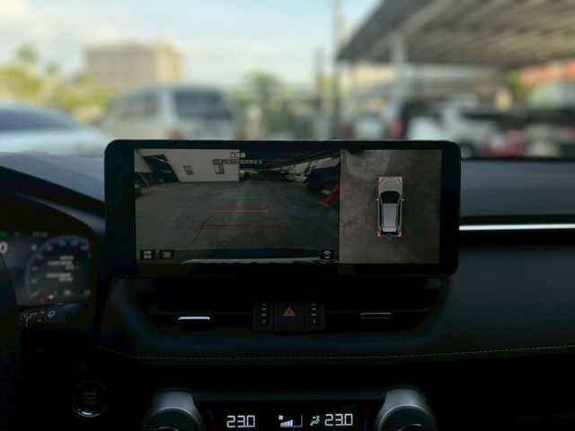 【整備中~賞車請預約】一手車25年式RAV4旗艦版｜新車價117萬 目前里程1.8萬有保證｜現買現省喔～  第11張相片