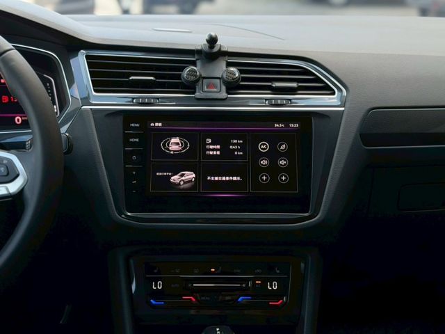 2023年一手車Tiguan 280 TSI Elegance｜原廠保養 車況良好｜【360度環景】【分區溫控】  第11張相片