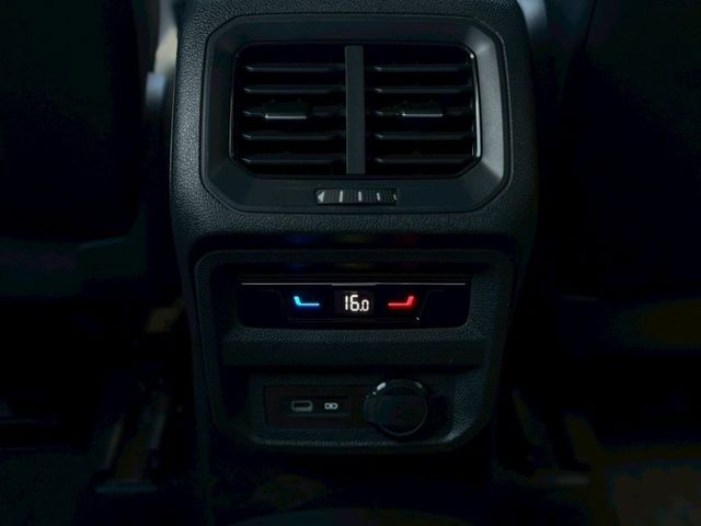 2023年一手車Tiguan 280 TSI Elegance｜原廠保養 車況良好｜【360度環景】【分區溫控】  第16張相片