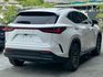 一手好車NX200 豪華版+升級精裝特仕｜出廠資料齊全 車況來源透明｜【雙前電動椅】【分區溫控】【腳踢尾門】  第4張縮圖