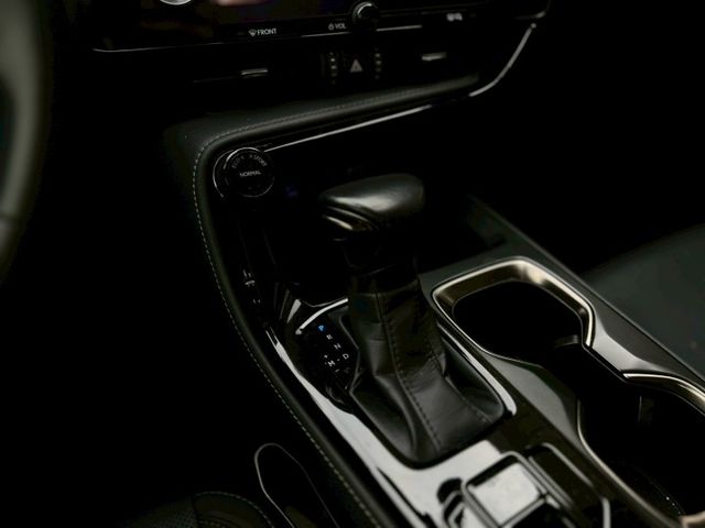 一手好車NX200 豪華版+升級精裝特仕｜出廠資料齊全 車況來源透明｜【雙前電動椅】【分區溫控】【腳踢尾門】  第12張相片