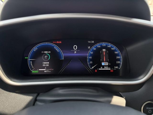 CROSS油電尊爵版｜里程僅跑６千多公里 有保證 原廠保固中｜【ACC跟車系統】【盲點偵測】【360度環景】  第10張相片