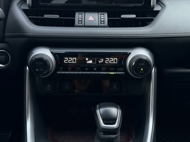 RAV4 2.0 旗艦版 20年領牌｜車輛配備齊全 車況維持良好｜【360度環景】【盲點偵測】【雙區溫控】【電尾門】  第13張相片