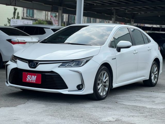 ALTIS 1.8油電尊爵版｜里程只跑4.3萬公里 定期保養｜【盲點偵測】【ACC跟車系統】【i-key】  第2張相片