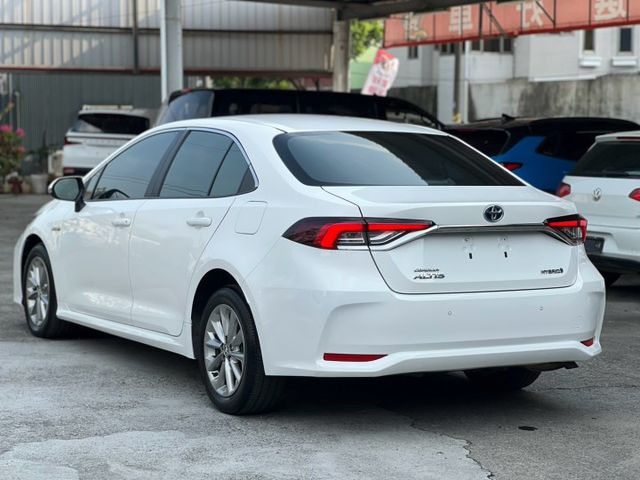 ALTIS 1.8油電尊爵版｜里程只跑4.3萬公里 定期保養｜【盲點偵測】【ACC跟車系統】【i-key】  第7張相片