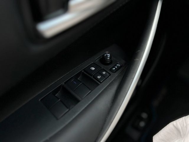 ALTIS 1.8油電尊爵版｜里程只跑4.3萬公里 定期保養｜【盲點偵測】【ACC跟車系統】【i-key】  第14張相片