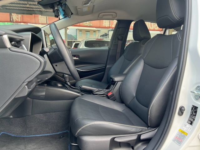 ALTIS 1.8油電尊爵版｜里程只跑4.3萬公里 定期保養｜【盲點偵測】【ACC跟車系統】【i-key】  第16張相片