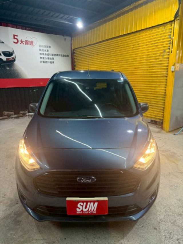 2020年FORD TOURNEO CONNECT 有跟車 全家輕鬆出遊好選擇!!  第2張相片