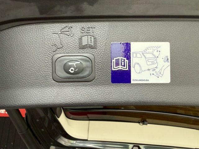 2015年FORD KUGA 柴油 配備應有盡有 省油有力經濟實惠!!!!  第9張相片