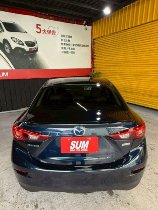 2016年MAZDA 3 四門頂級有盲點 定速 抬顯 電子手煞車!!!!  第4張相片