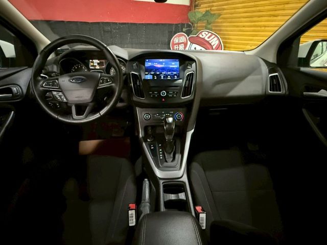 2016年FORD FOUCS 1.5 新車75.9萬 里程12萬 原廠選配跟車!!!  第5張相片
