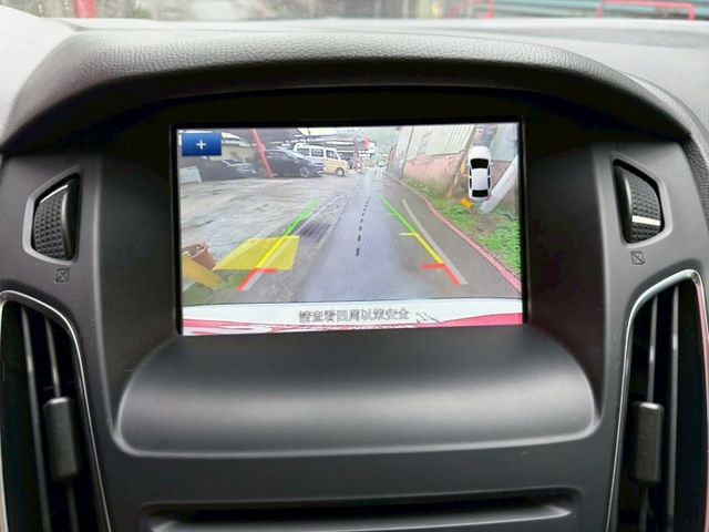 2016年FORD FOUCS 1.5 新車75.9萬 里程12萬 原廠選配跟車!!!  第9張相片
