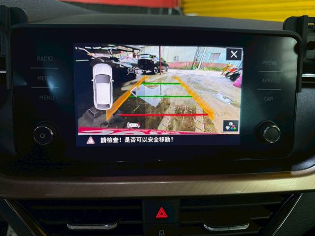 2023年SKODA SCALA1.5 TSI有跟車 里程僅跑1.8萬!!!!!  第9張相片