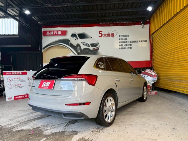 2023年SKODA SCALA1.5 TSI有跟車 里程僅跑1.8萬!!!!!  第3張相片