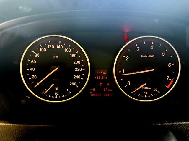 10年x5 30i 實跑10萬，冷氣超冷底盤無異音  第6張相片