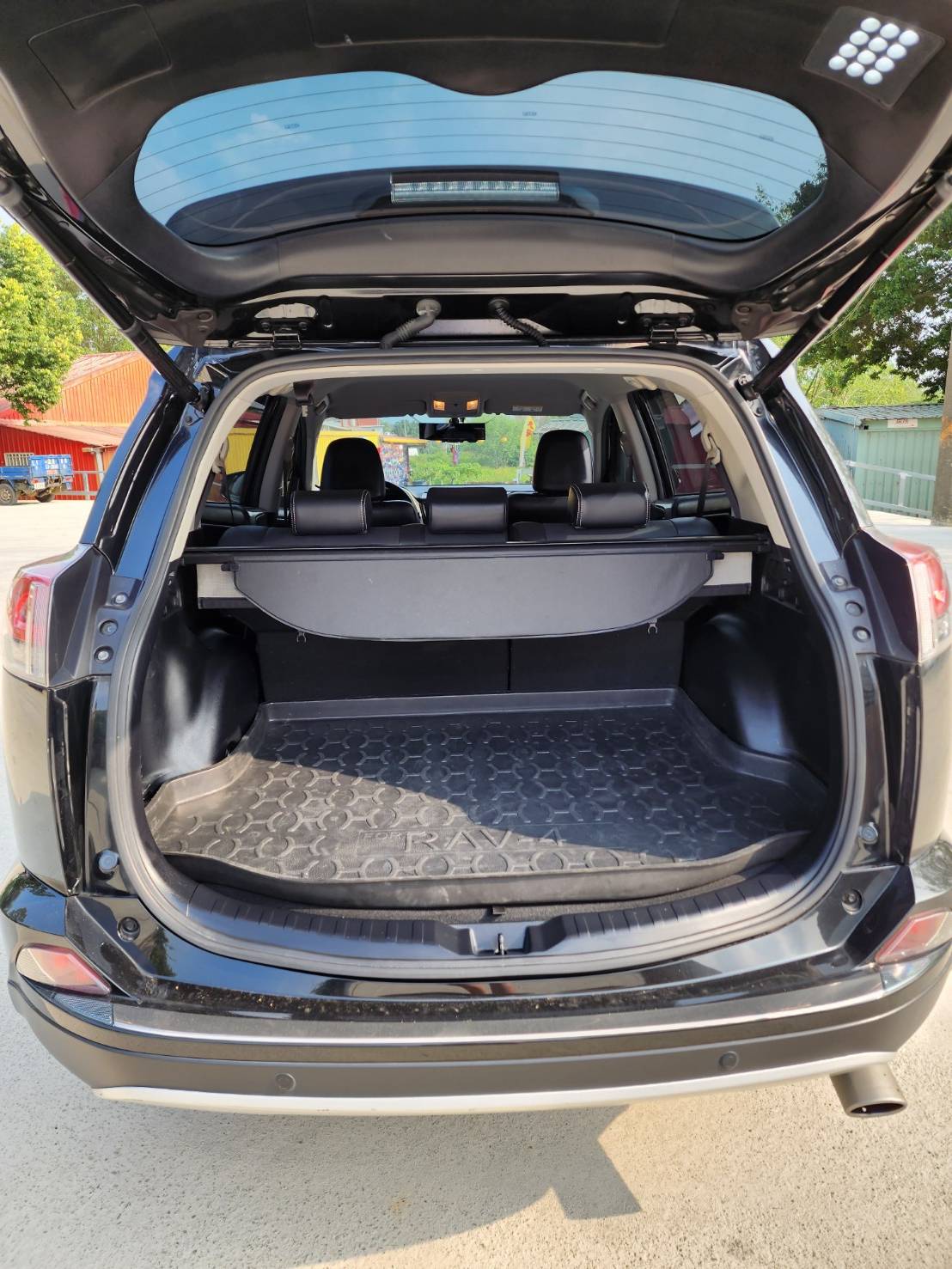 2016 TOYOTA RAV4  2.5豪華版   第6張相片