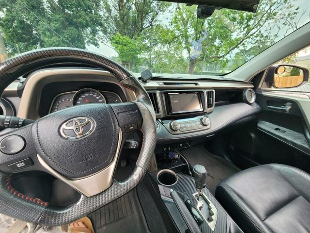 2015 Toyota 豐田 RAV4  第3張相片