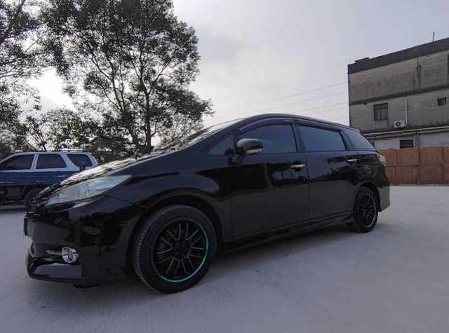 Toyota 豐田 WISH  第2張相片