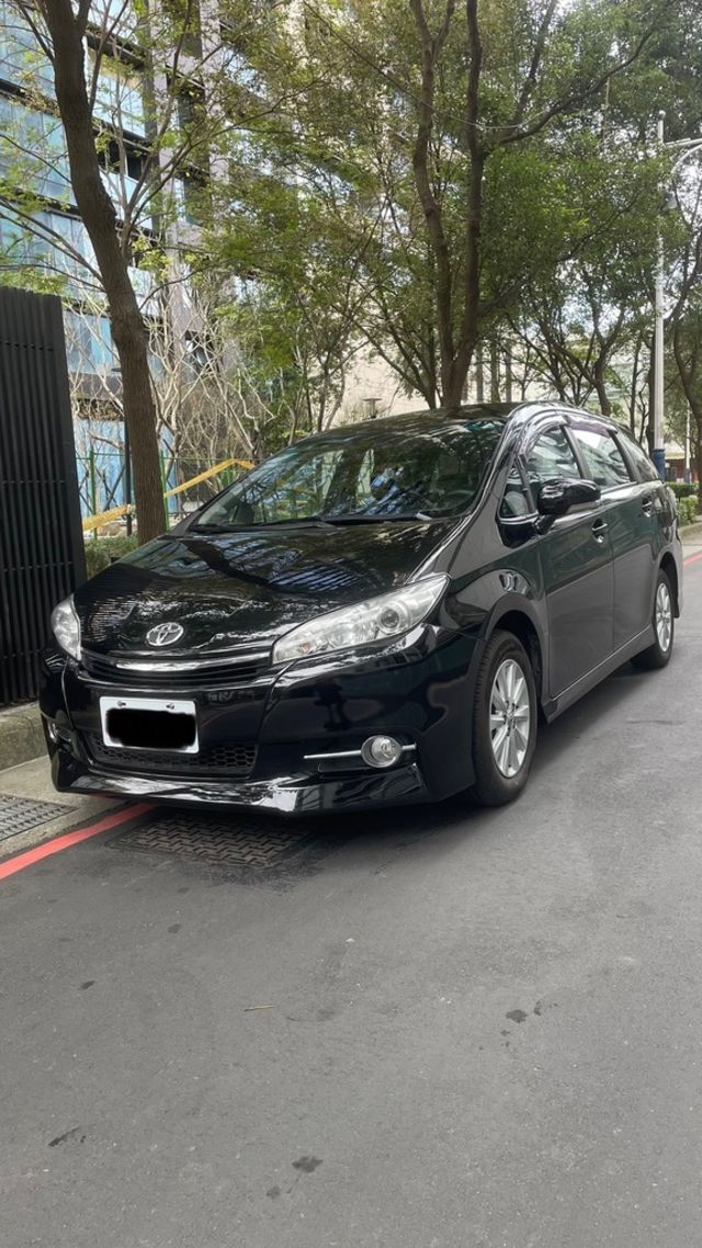 TOYOTA豐田 WISH  第3張相片