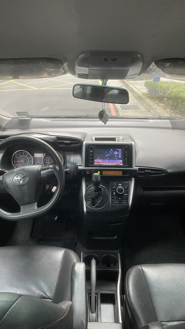 TOYOTA豐田 WISH  第5張相片