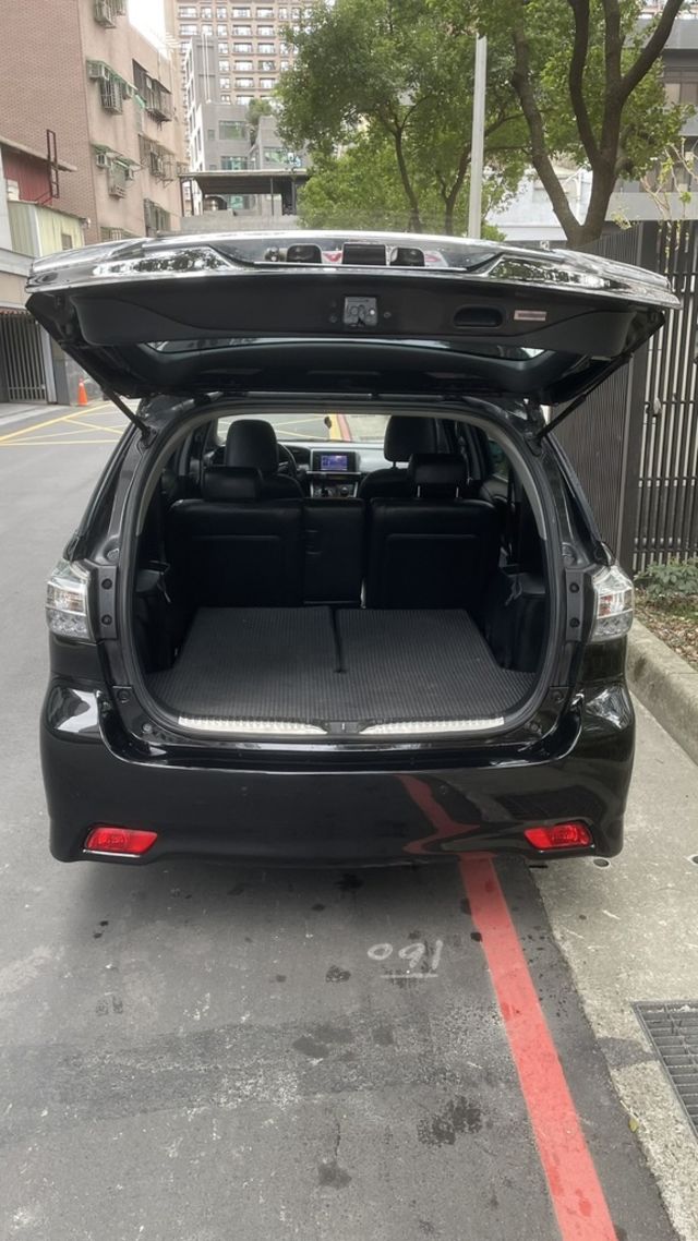 TOYOTA豐田 WISH  第8張相片