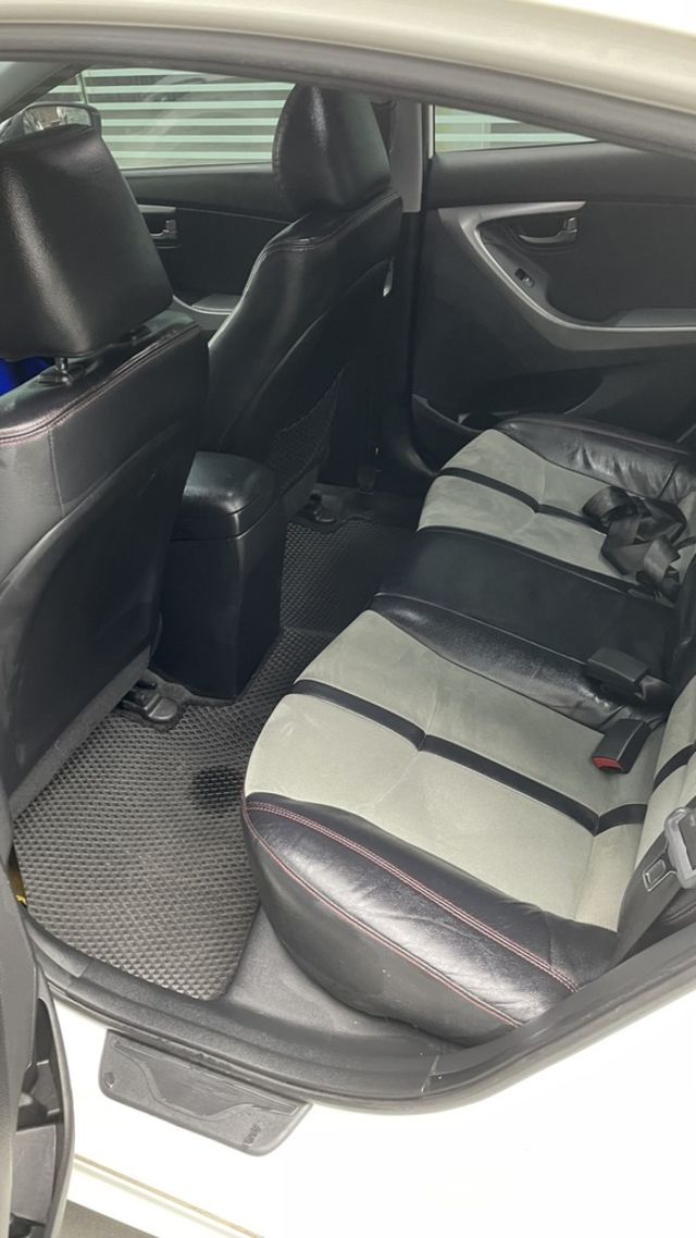 HYUNDAI現代 ELANTRA  第13張相片