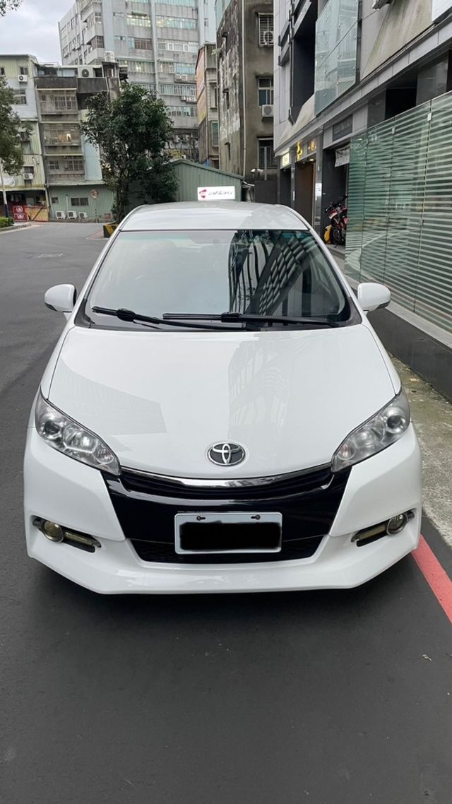 TOYOTA豐田 WISH  第5張相片