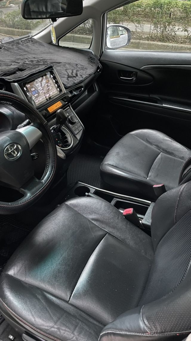 TOYOTA豐田 WISH  第11張相片