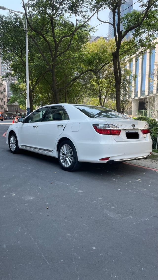 TOYOTA豐田 CAMRY HYBRID  第2張相片