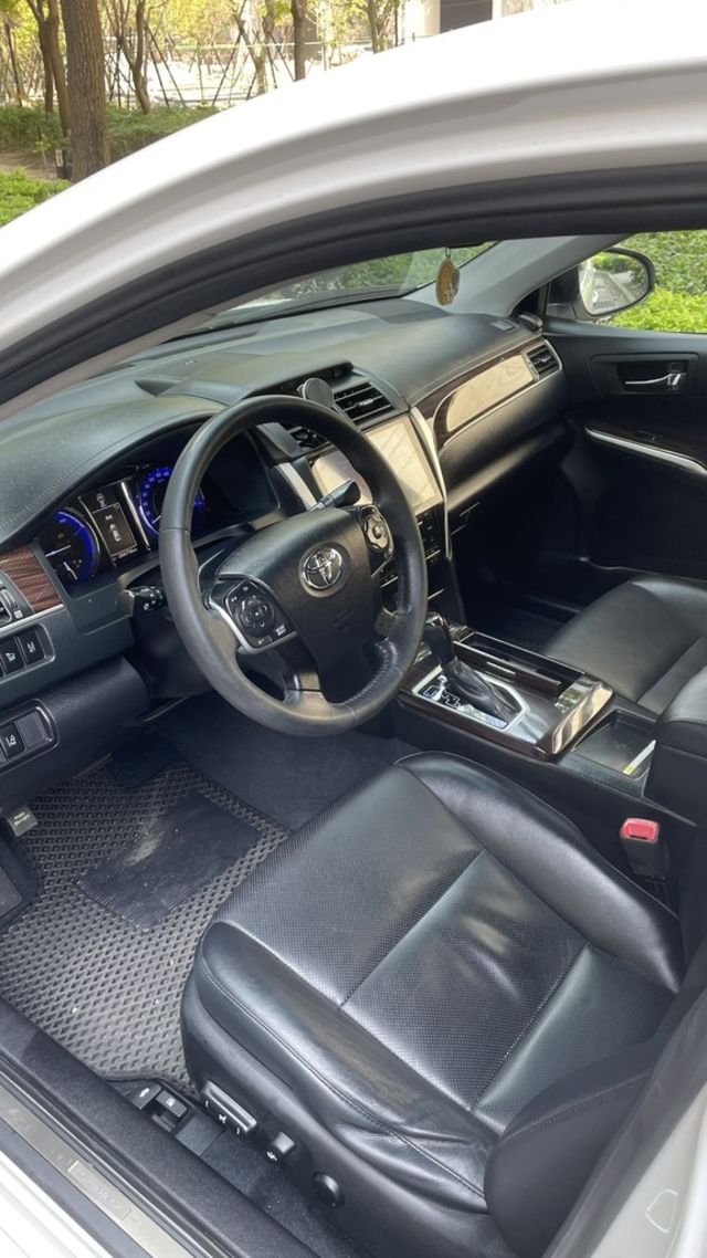 TOYOTA豐田 CAMRY HYBRID  第6張相片