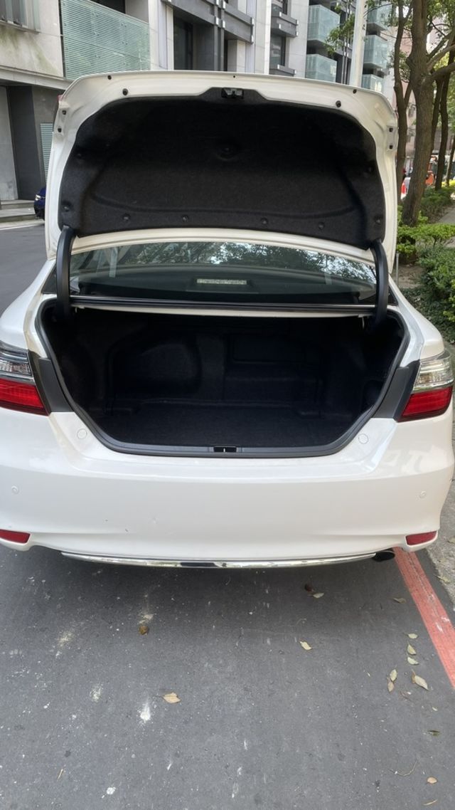 TOYOTA豐田 CAMRY HYBRID  第8張相片