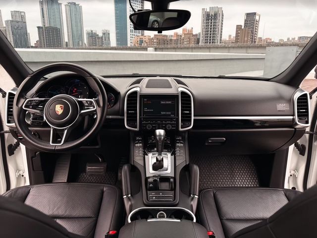 PORSCHE保時捷 CAYENNE  第5張相片
