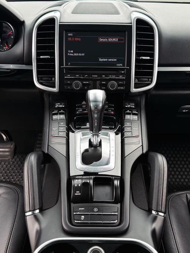 PORSCHE保時捷 CAYENNE  第6張相片