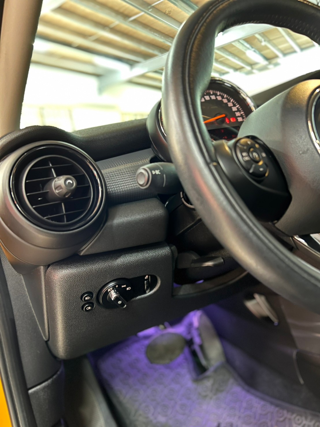 Mini Cooper 5D  第7張相片