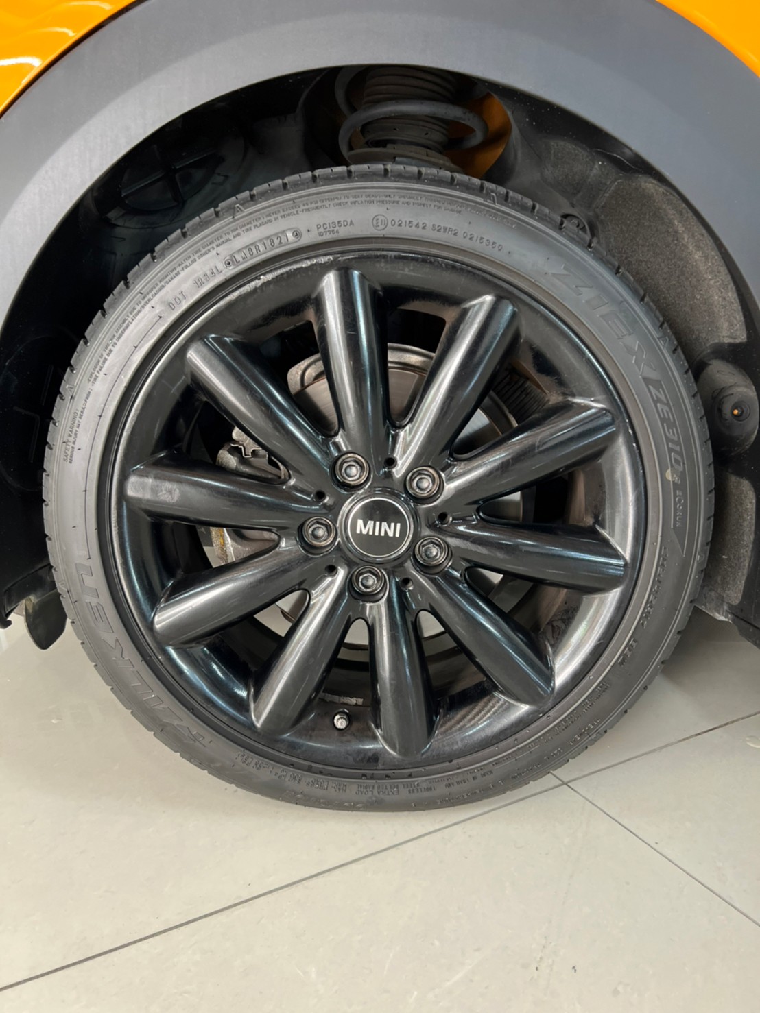 Mini Cooper 5D  第12張相片
