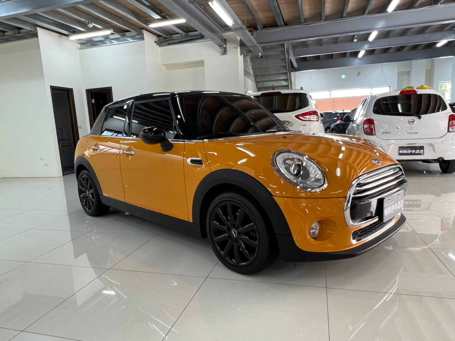 Mini Cooper 5D  第14張相片