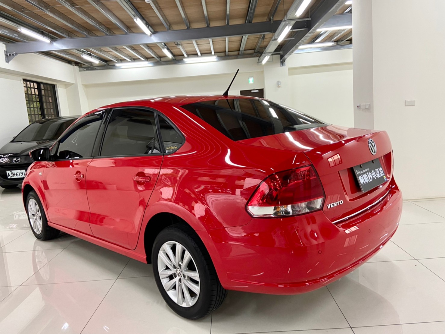 VolksWagen Vento1.6頂級  第2張相片