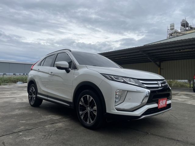 原版件.僅跑3萬多.環景.盲點.車道偏移  第3張相片