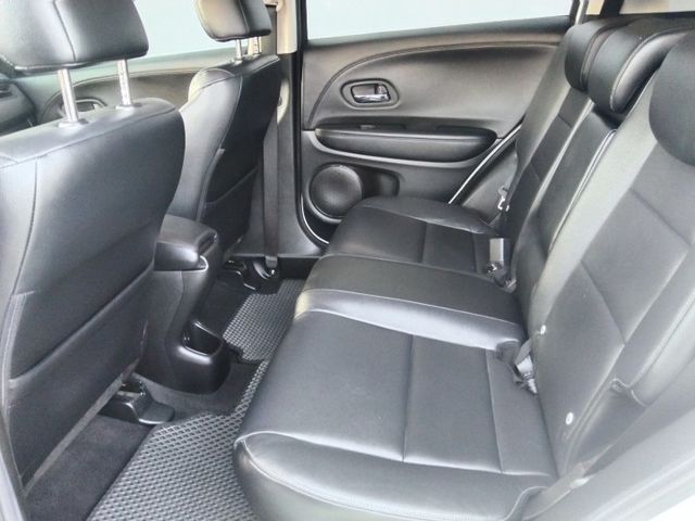一手車.原版件.僅跑3萬公里.S版頂級車款  第6張相片