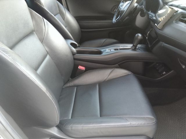 一手車.原版件.僅跑3萬公里.S版頂級車款  第8張相片